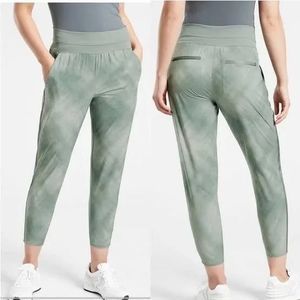 Athleta nolita slim tapered printed cropped pants size 2 seafoam green